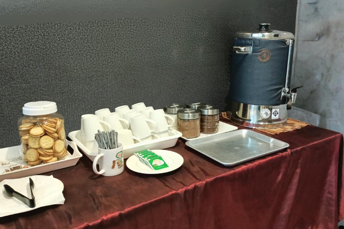 Km Hotel Chiang Mai Dış mekan fotoğraf