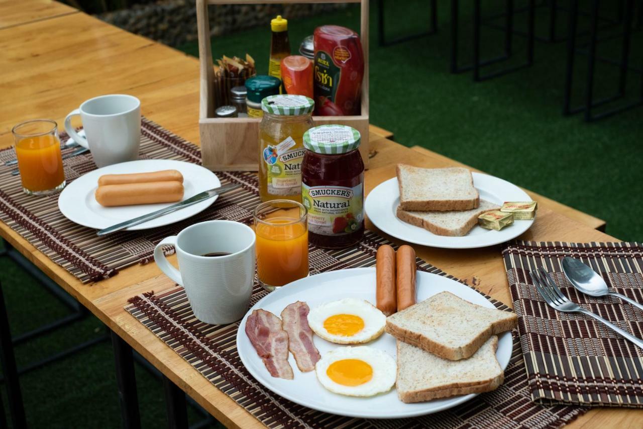 Km Hotel Chiang Mai Dış mekan fotoğraf