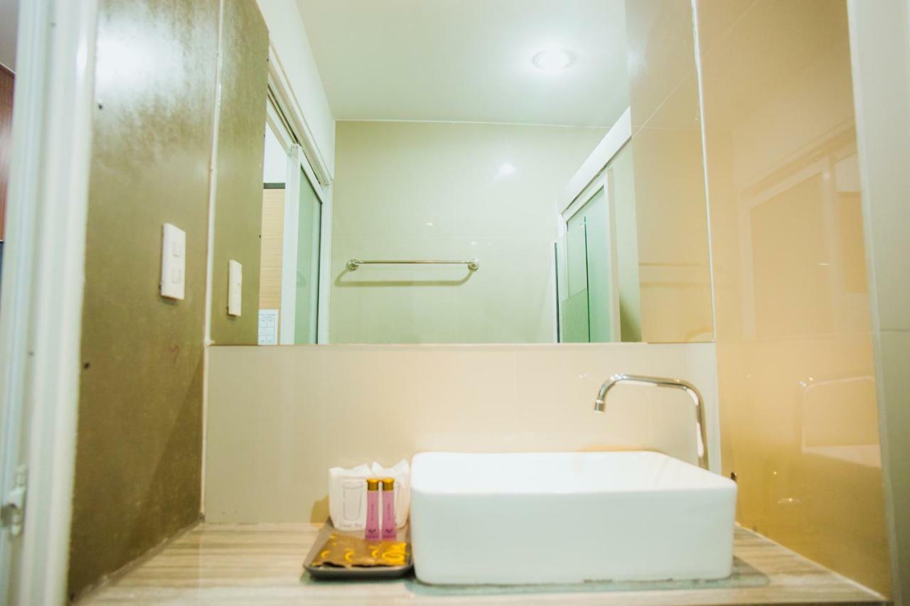 Km Hotel Chiang Mai Dış mekan fotoğraf
