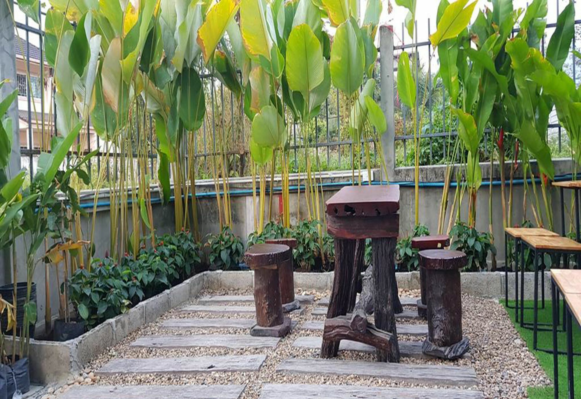 Km Hotel Chiang Mai Dış mekan fotoğraf